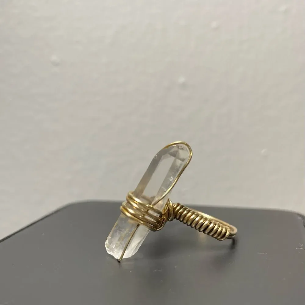 Crystal Quartz Point Gold Tone‎ Brass Ring 6.5
